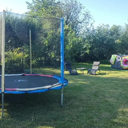Зелена Вілла -Басейн,Тераса, Квіти, Сад Apartament